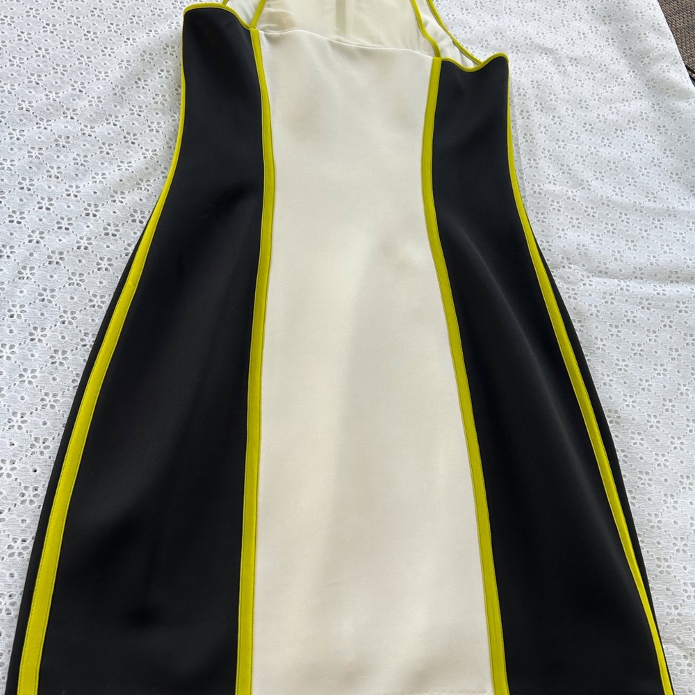 GUESS dress, size 4 in Navy, white and apple green - Picture 6 of 6